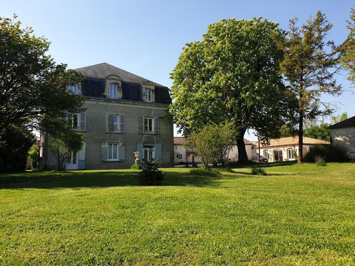 Chateau De Champblanc Cherves-de-Cognac Екстериор снимка