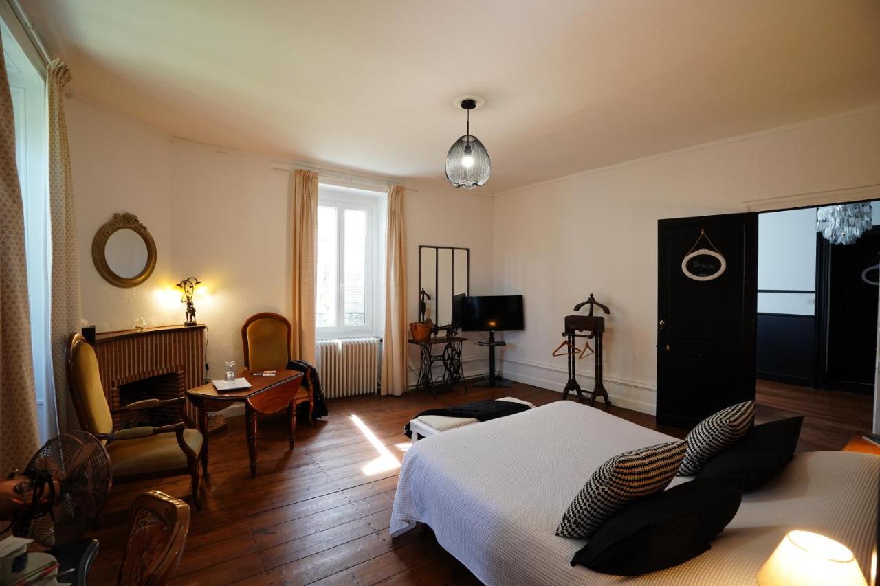 Chateau De Champblanc Cherves-de-Cognac Екстериор снимка